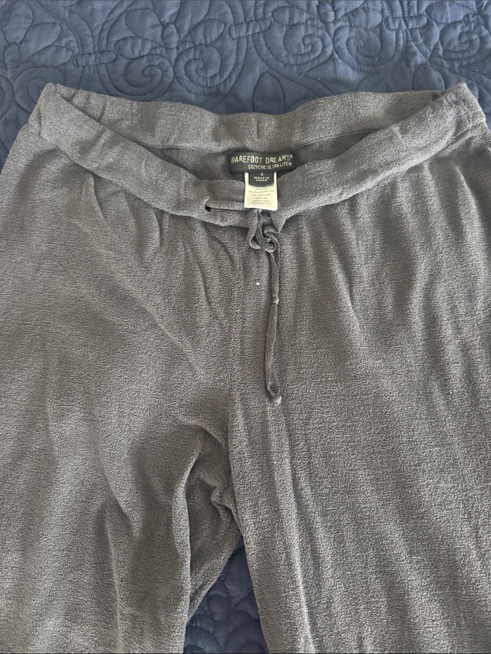 Barefoot Dreams Womens Heather Blue Gray Plush Cropped wide leg comfy pants.